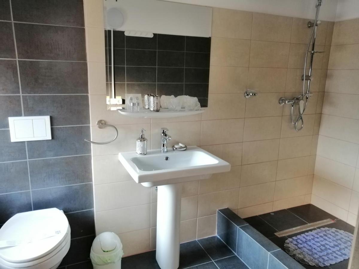 Copou Inn Ясси Екстер'єр фото